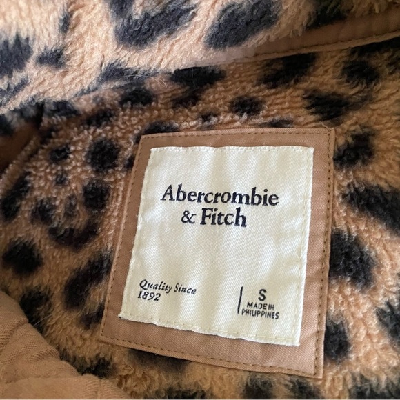 Abercrombie & Fitch Leopard Quilted Fleece Pullover Sweater Sweatshirt Brown: Sm - Picture 7 of 10